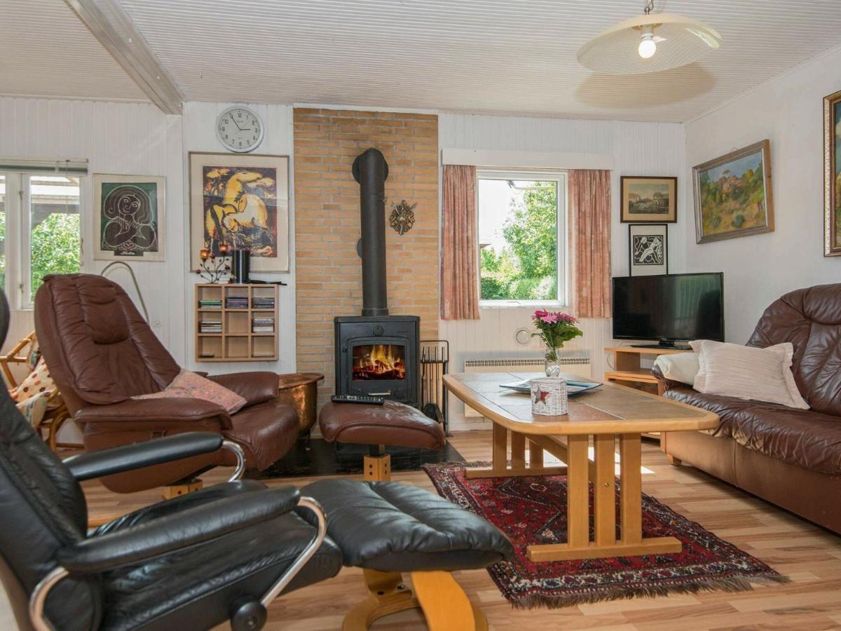 4 Person Holiday Home In 哈泽斯莱乌 外观 照片