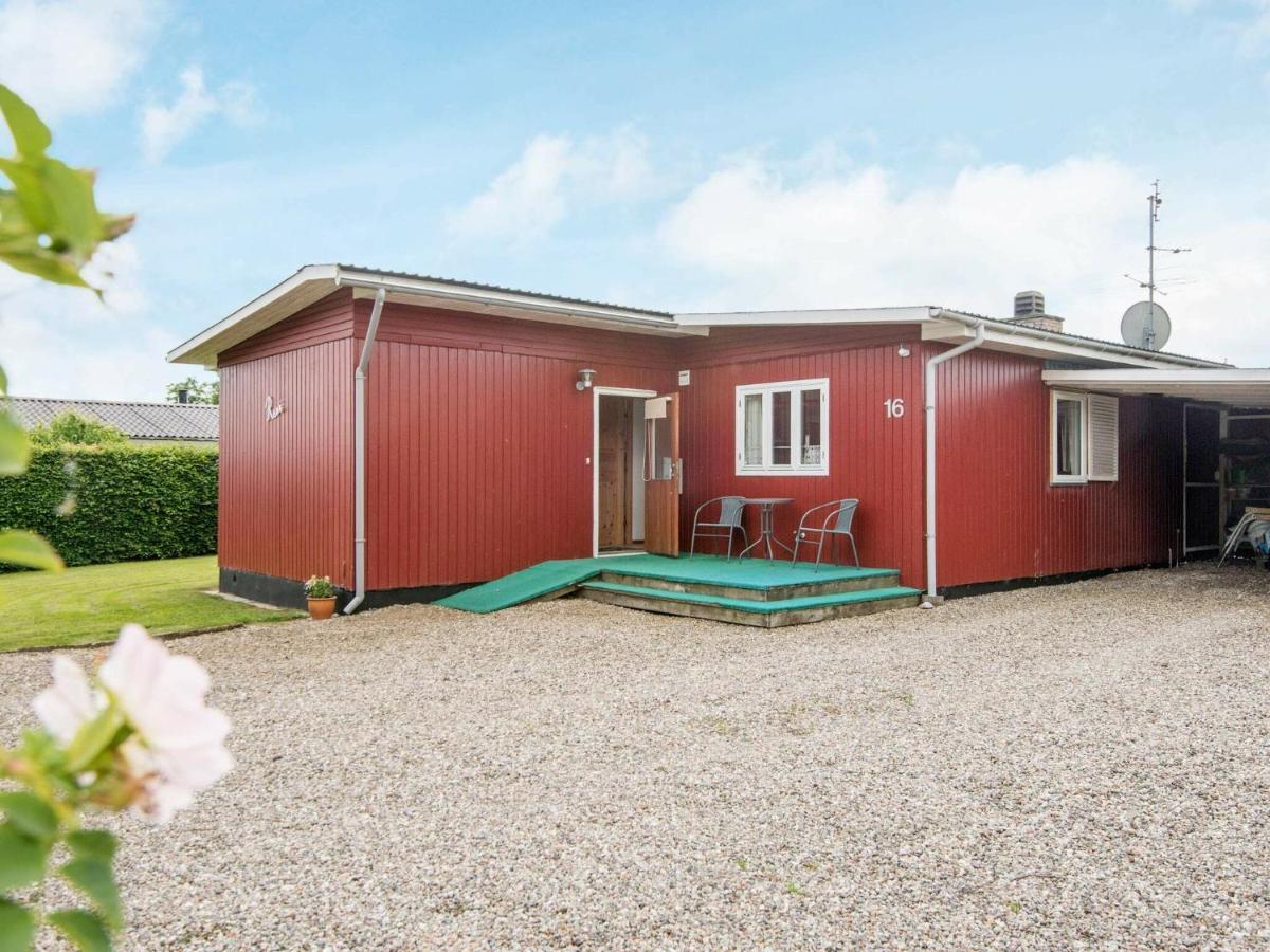 4 Person Holiday Home In 哈泽斯莱乌 外观 照片