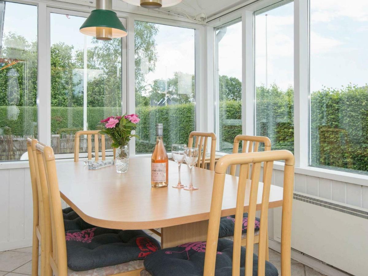 4 Person Holiday Home In 哈泽斯莱乌 外观 照片